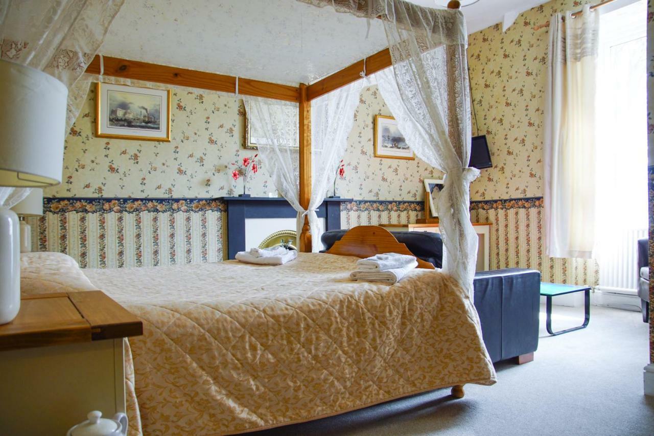 Abbey Grange Hotel Llangollen Bagian luar foto
